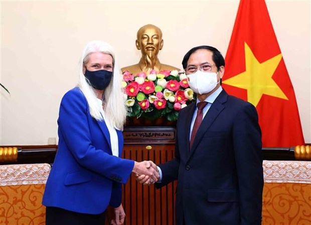 Foreign Minister meets with visiting British Minister of State for Asia